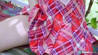 Joseline Kelly is young, beautiful, horny and exposed in the back garden.